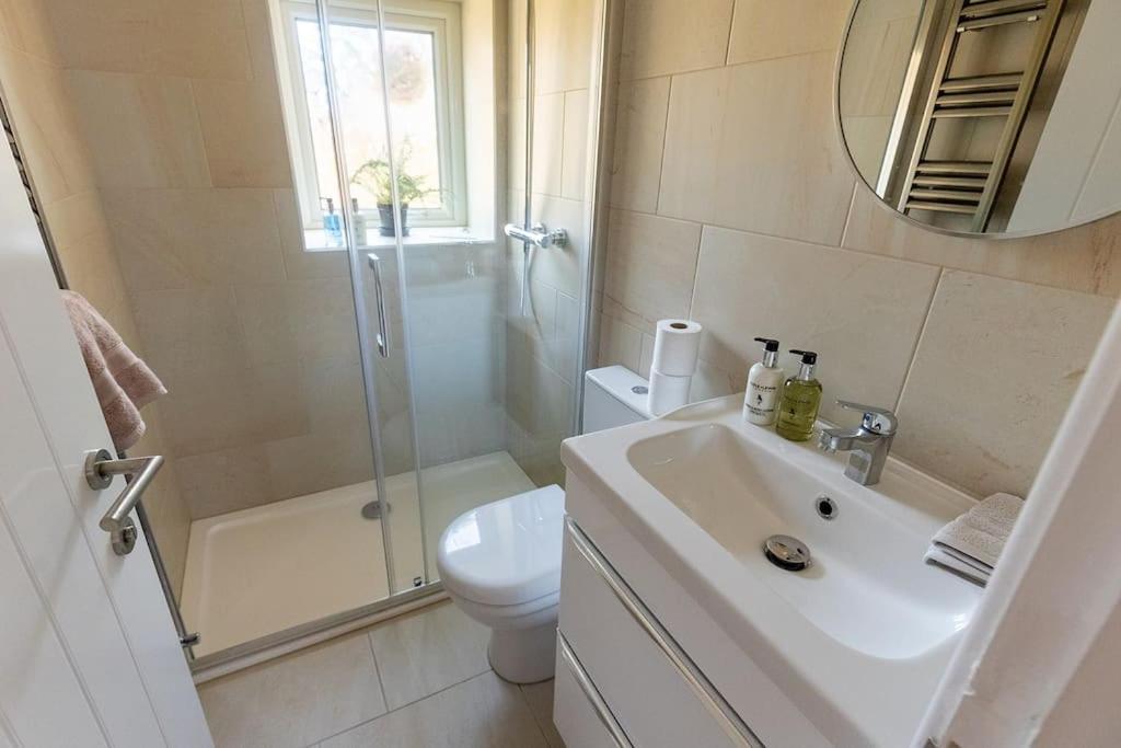 Central Buxton - Modern Cottage - Peak District Екстер'єр фото